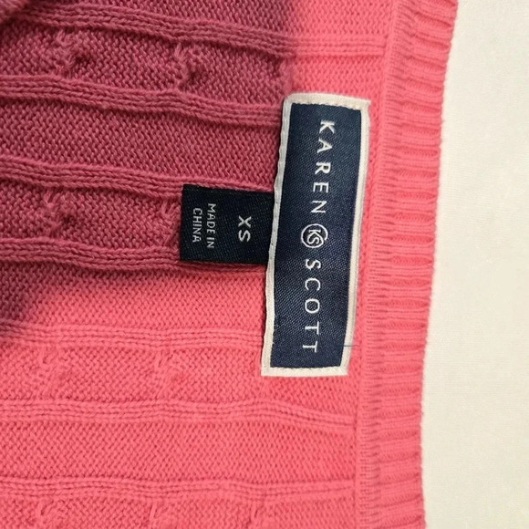 Women's Cable Knit V-Neck Sweater - Vibrant Pink, Size xs - Picture 12 of 13